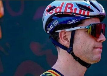 Ploegmakker onthult meer over toestand Van Aert: “Hij zei het al…”