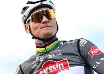 Breaking News:Mathieu van der Poel heeft zich teruggetrokken uit de mountainbikewedstrijd “Bike The Rock” in Duitsland, die dit weekend zou plaatsvinden. Hoewel hij aanvankelijk verwacht werd deel te nemen, besloot Van der Poel op het laatste moment af te zien van de race, tot verrassing van zijn fans.