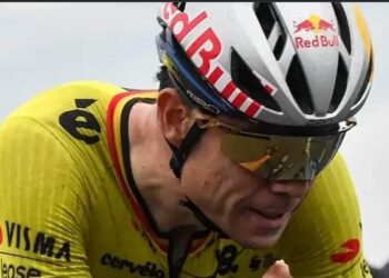 Duidelijk Signaal dat Van Aert Terug Is: Belg toont Kracht in Giro-rit 8