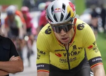 Bruyneel doet onheilspellende voorspelling over Van Aert