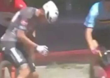 Wat met Van der Poel? ‘Van Aert-achtige’ blessure zorgt voor paniek