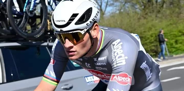 Een alarmerende waarschuwing is gekomen van medische experts over de Nederlandse wielerster Mathieu van der Poel: als hij zijn lichaam blijft pushen zoals hij de afgelopen seizoenen heeft gedaan, riskeert hij chronische pijn te ontwikkelen die hem de rest van zijn leven kan beïnvloeden.
