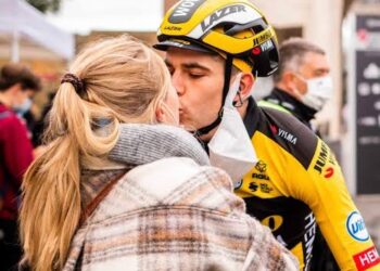 Wout van Aerts vrouw Sarah’s Schokkende Laatste Woorden voor de Giro d’Italia 2025 Raken Fans en Critici
