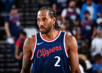 Congratulations to Kawhi Leonard as he signs a 3-years $40 million dollar contract with..