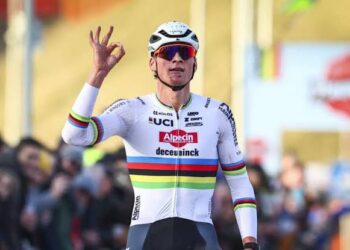 Mathieu van der Poel verlengt contract bij Alpecin-Deceuninck en sluit grote deal met Canyon