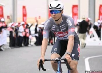 “Niet vaak gezien”: Jasper Philipsen heeft een duidelijke boodschap over Mathieu van der Poel