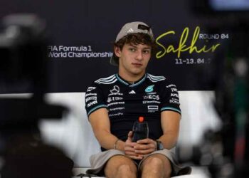 Mercedes Rookie Antonelli Hopes to Talk “Kimi to Kimi” with Räikkönen 🏁