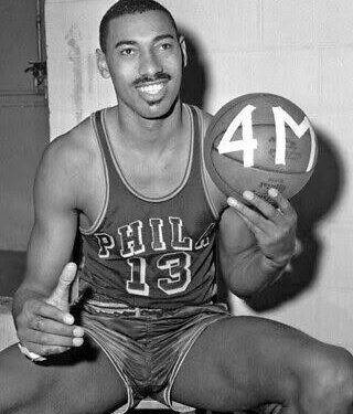 Breaking News: The Naismith Memorial Basketball Hall of Fame Honours Wilt Chamberlain with Posthumous Special Recognition Award for Lifetime Impact Beyond the Court- A Legend Immortalized