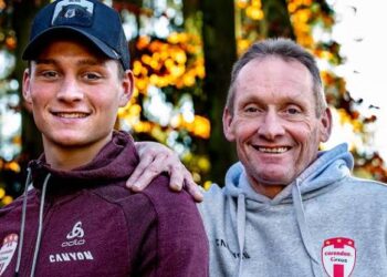 Breaking News: Adrie van der Poel adviseert zoon Mathieu Van Der Poel zich terug te trekken uit de Tour de France van 2025…