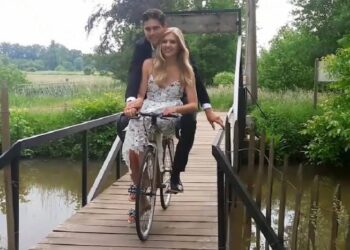 Wout van Aert: “Ze betekent zoveel voor me, meer dan ik kan toegeven. Zonder haar zou ik niet kunnen doen wat ik doe – ze maakt mijn leven op de fiets een stuk makkelijker…”