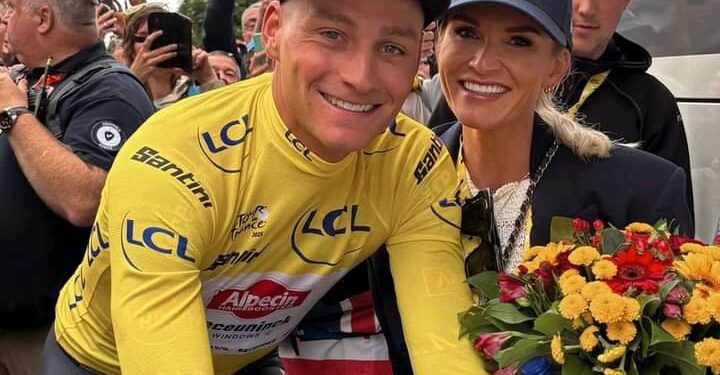 De verliefde vriendin van Mathieu van der Poel wordt emotioneel in de Tour de France: ‘Herinneringen voor het leven’
