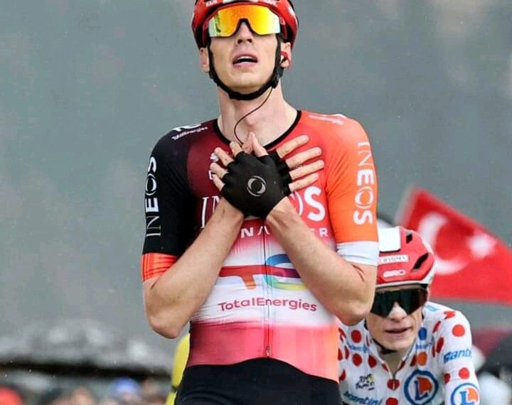 Thymen Arensman verrast iedereen – laat Pogačar en Vingegaard achter zich voor een indrukwekkende overwinning in La Plagne!
