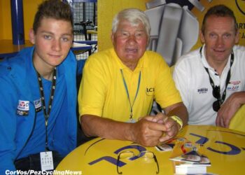 “Hij komt uit een lange lijn van kampioenen, hij heeft PouPou’s geest en die van mij”: Adrie van der Poel spreekt over de overwinning van zijn zoon Mathieu van der Poel in de Tour de France