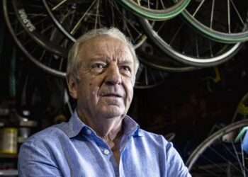 “Ik blijf telefoontjes en berichtjes krijgen dat ik nog niet met pensioen wil, maar…” — José De Cauwer werpt meer licht op zijn beslissing om afscheid te nemen van de wielerwereld