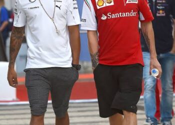 Hamilton Reveals His F1 ‘Love-Hate’ Relationship with Legend Kimi Räikkönen