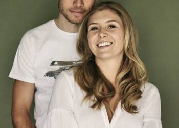 ❤️Goed nieuws: Wout Van Aert en zijn vrouw Sarah de Bie hebben voor opschudding gezorgd op internet met hun schokkende aankondiging: ze investeren 2 miljoen euro in de bouw van een “paradijs” gewijd aan het redden van zwerfhonden, en beloven liefde en een thuis voor duizenden verlaten puppy’s… 👇