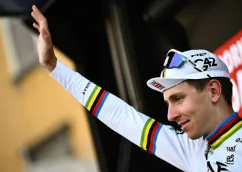 🚴‍♂️ Najnovejše novice: Tadej Pogačar bo leta 2025 zadnjič dirkal na kolesarskem dirkališču Andorra