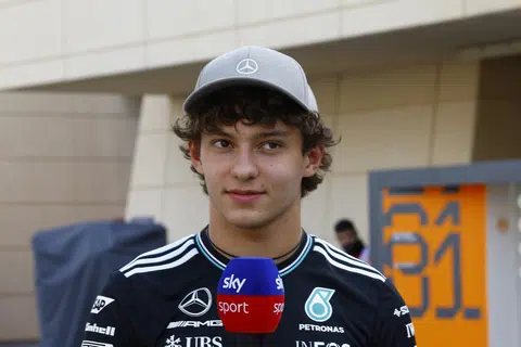 Antonelli Hopes to Talk ‘Kimi to Kimi’ with Iceman Räikkönen