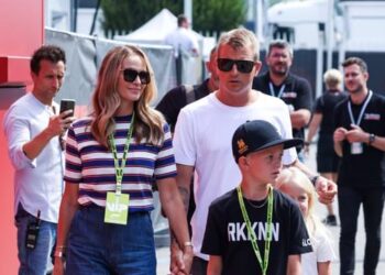 ❄️ Katso: Jäämies Kimi Räikkönen kilpailee poikaansa vastaan ​​jäällä – perhekilpailu, joka sulatti fanien sydämet