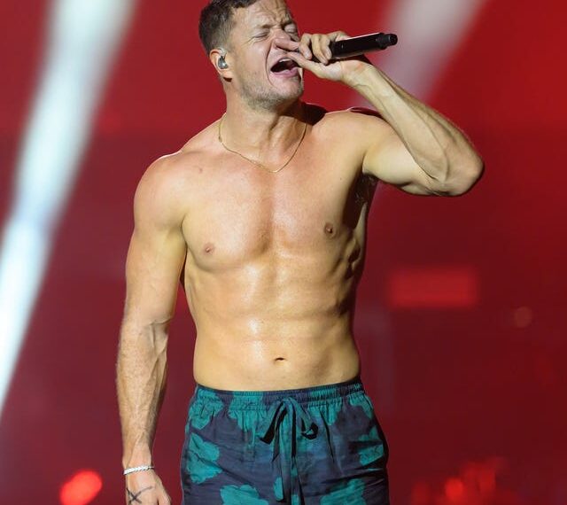 Imagine Dragons’ Dan Reynolds Uses This Heavy-Lifting Routine to Stay in Serious Shape at 38