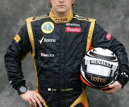 🚨Formula 1 -faneille annettiin lahjaksi hetki, josta tulisi kilpa-ajolegenda. Vuoden 2012 Abu Dhabin Grand Prix’ssä Kimi Räikkönen vastasi kilpainsinöörilleen nyt ikoniseksi muodostuneella radioviestillä: “Jätä minulle vain…!” jatka lukemista 👉