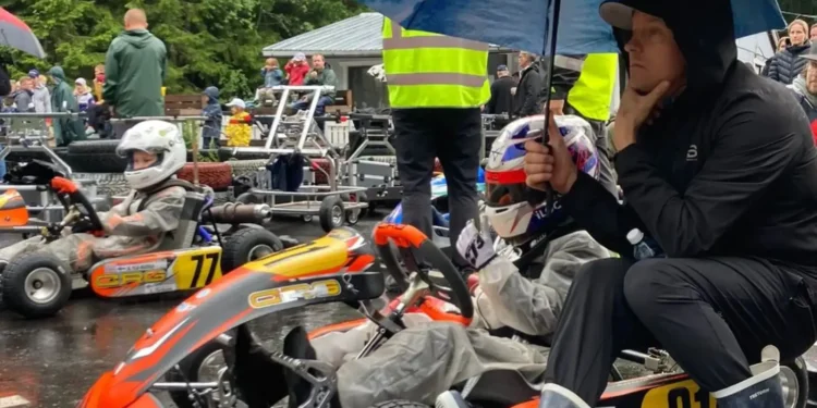 Kimi Räikkönen tekee mielenkiintoisen siirron pojan karting-uran edetessä
