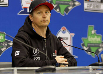 He Spoke With the Car, Not the World: Why Kimi Räikkönen’s Story Still Breaks Hearts Years Later