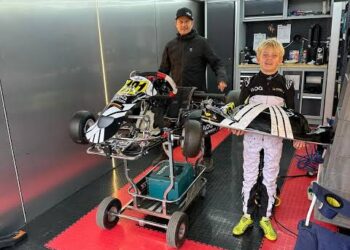 ”Kasvu tuntuu kaaokselta ennen kuin se tuntuu selkeydeltä”: Kimi Räikkönen jakaa kauniin joulutervehdyksen faneilleen