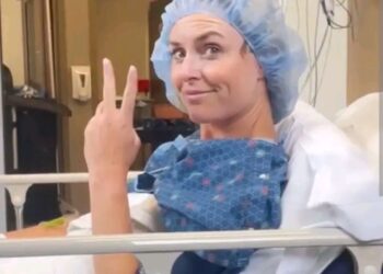 Lindsey Vonn ‘Will Be Okay’ Post-Surgery After Frightening Olympics Crash, Officials Say: ‘This Sport’s Brutal’