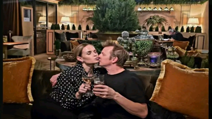 “Life Beyond the Paddock”: Kimi Räikkönen Pays Heartfelt Tribute to His Wife