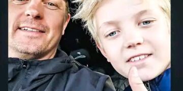 Valtava hetki Räikkösen perheelle: Nuori Robin tekee ensimmäisen oikean Formula 1 -kuljettajadebyyttinsä isänsä Kimi “Jäämies” Räikkösen rinnallaan