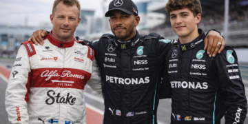 ”’Kaipaan sitä vielä joskus’: Kimi Räikkönen vihjaa yllättäen kertaluonteisesta paluustaan Formula 1:een ja uutuuskilpailustaan Lewis Hamiltonin, Kimi Antonellin ja muiden kanssa – eivätkä fanit pysty pysymään rauhallisina