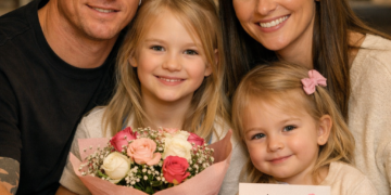 Jäämiehen pehmein puoli: Kimi Räikkönen juhlistaa kansainvälistä naistenpäivää kauniilla eleellä Mintulle ja heidän tyttärilleen