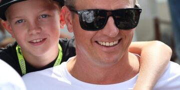 ”Hän muistuttaa minua itsestäni”: Kimi Räikkösen odottamaton tunnustus Robinista on saanut fanit syvästi tunteisiin