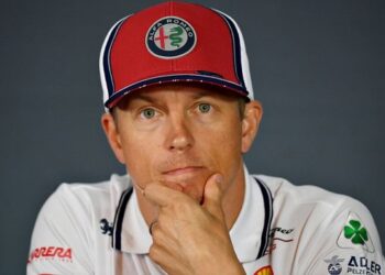 Kiista puhkeaa, kun Kimi Räikkönen mainitaan yhtäkkiä yhdessä Formula 1:n vaikutusvaltaisimmista radan ulkopuolisista rooleista