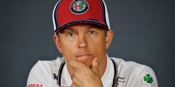 Kiista puhkeaa, kun Kimi Räikkönen mainitaan yhtäkkiä yhdessä Formula 1:n vaikutusvaltaisimmista radan ulkopuolisista rooleista
