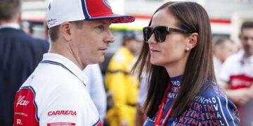 ”En koskaan tarvinnut maailmaa ymmärtääkseni minua – vain häntä” – Kimi Räikkösen harvinaiset sanat Mintusta saavat jotkut fanit kyyneliin