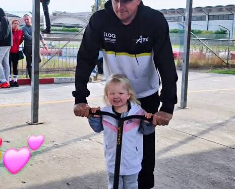 ”Hän ei koskaan tunne äänekkäintä versiotani” – miksi Kimi Räikkösen elämä Gracen tyttären kanssa koskettaa hiljaa maailmaa