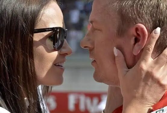 ”’LUULIMME, ETTÄ EMME EHKÄ PYSTYISI…’ – Kimi Räikkönen ja Minttu Räikkönen paljastavat yksityisen riidan, joka melkein repi heidän perheensä hajalle, ja kuinka hänen edesmennyt äitinsä astui esiin korjatakseen sen”