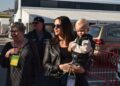 “Hänen voimansa olkoon aina kanssasi”, Minttu Räikkönen ei voinut pidätellä kyyneleitään paljastaessaan Kimi Räikkösen äidin viimeisen viestin ennen tämän kuolemaa – paljastus, joka sai fanit ja kannattajat sekaisin odottamattomalla päätöksellään.
