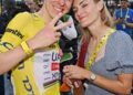»Urška je čez noč izbrisala vse fotografije s praznovanja Toura – in navijači so prepričani, da se je nekaj zgodilo za zaprtimi vrati«