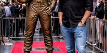 Jäämies saapuu Hollywoodiin: Kimi Räikkösestä ensimmäinen kilpa-ajolegenda, joka ikuistetaan täyspitkällä pronssipatsaalla Walk of Famella