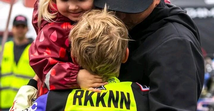 Kimi Räikkösen poika Robin dominoi jälleen: 11-vuotias nappasi jälleen karting-voiton – Jatkaa suvun nopeuden ja erinomaisuuden perinnettä 😍! Hienoa, Robin! 🏎️🏆🥇