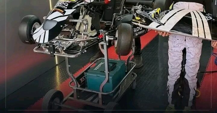 Räikkösen perhe valmistautuu merkittävään ilmoitukseen, sillä Formula 1 -tallit ovat yhä kiinnostuneempia Kimi Räikkösen poikaa Robinia kohtaan.👉