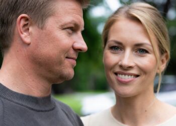 Minttu julkaisi juuri upean 10-vuotisjuhlakuvan Kimi Räikkösen kanssa ja F1-fanit alkavat olla jo unohduksissa