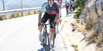 »Najboljši kolesar v zgodovini« – Felix Gall odkrito spregovori o pomerjanju s Tadejem Pogačarjem
