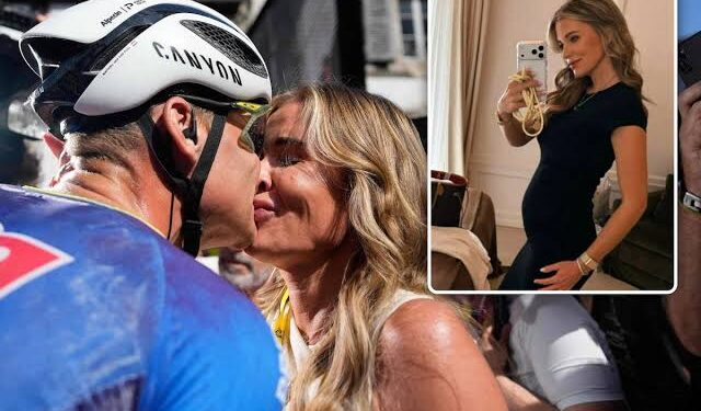 š„š± Mathieu van der Poel en Roxanne Bertels hebben zojuist de naam van hun aanstaande dochter onthuld! De naam is zo verrassend dat er een verhit debat op sociale media is ontstaan; fans raken er niet over uitgepraat en vragen zich af welke betekenis er achter deze unieke naam schuilgaat. šš