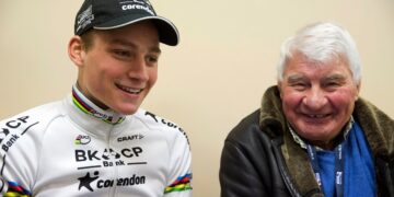 ❤️🚴 Een bijzonder eerbetoon van Mathieu van der Poel aan zijn legendarische grootvader “Poupou” “De volgende generatie (zijn ongeboren dochter) opdragen aan zijn nagedachtenis”