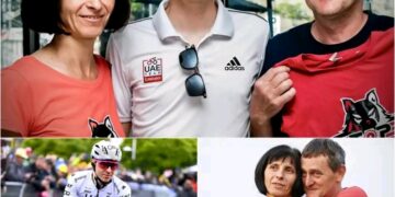 💔 »Vsako noč se zbudim … in si predstavljam grozo svoje mame« – Tadej Pogačar je pred le nekaj urami v svojem prvem intervjuju po globoki, zamolčani družinski tragediji zajokal in končno razkril misli, ki so ga tedne preganjale v temi, brez odgovorov in brez razrešitve … »Predstavljam si grozo svoje mame.« Ta stavek je v prostoru povzročil popolno tišino, medtem ko je govoril o tem, kar je vsako noč tiho nosil v sebi, in vztrajal, da nikoli ni izgubil upanja, saj nekdo nekje ve, kaj se je zgodilo – in ena sama majhna, spregledana podrobnost iz tistega časa, o kateri vsi vpleteni še vedno govorijo, bi lahko bila ključ do spremembe vsega.