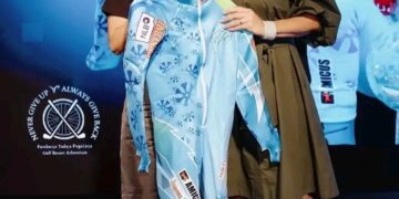 Dva šampiona slovenskega športa: Pogačarjeva dobrodelna akcija in toplo vabilo Tine Maze za Žigartovo